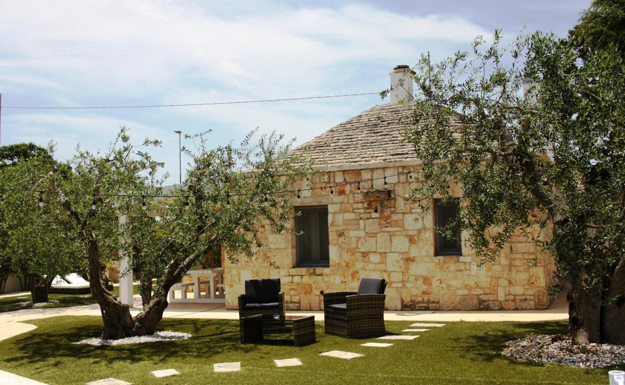 La Linea Dell'Orizzonte Aparthotel Alberobello Bagian luar foto