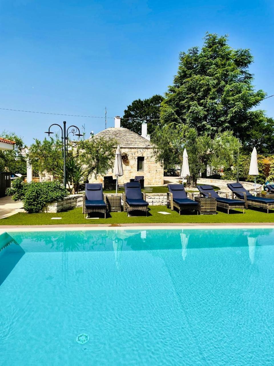 La Linea Dell'Orizzonte Aparthotel Alberobello Bagian luar foto